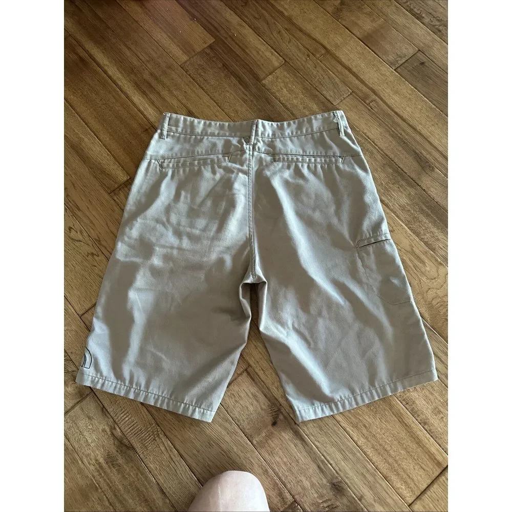 The North Face Mens Regular Fit‎ Flat Frot Shorts Outdoor Casual Shorts 32